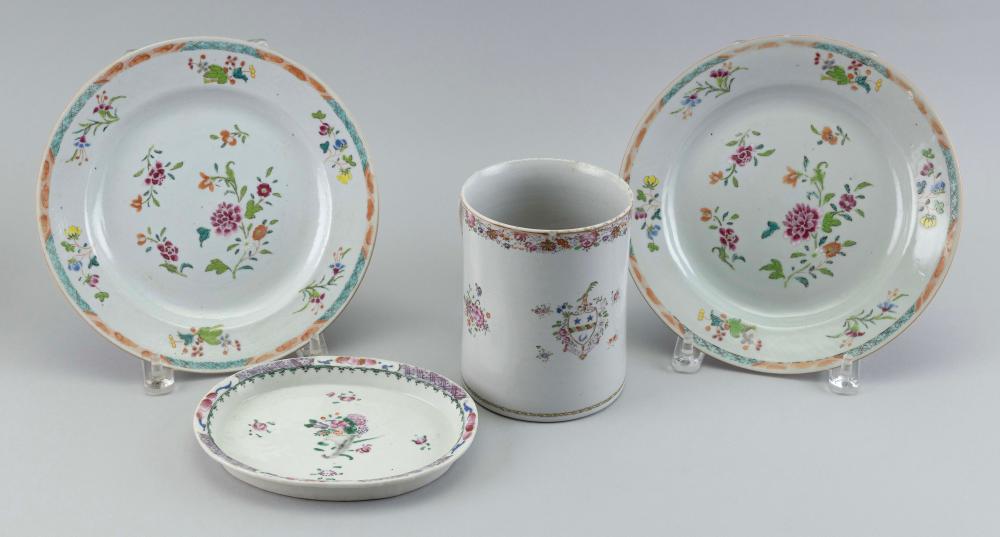 FOUR PIECES OF CHINESE EXPORT PORCELAIN 2f15c5