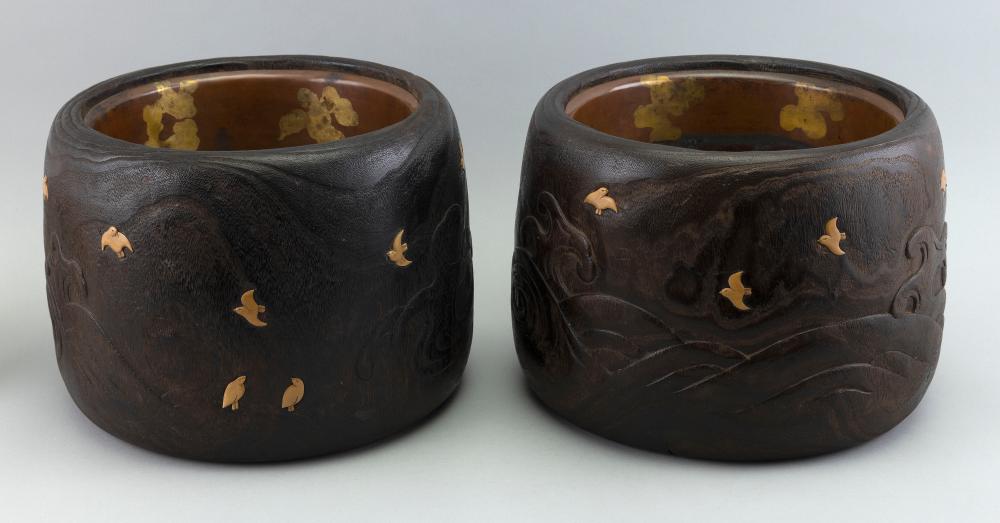 PAIR OF JAPANESE CARVED WOOD HIBACHIS 2f209e