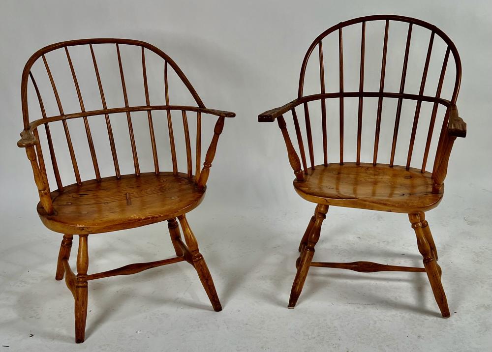 TWO WINDSOR BOWBACK ARMCHAIRS 19TH 2f2401