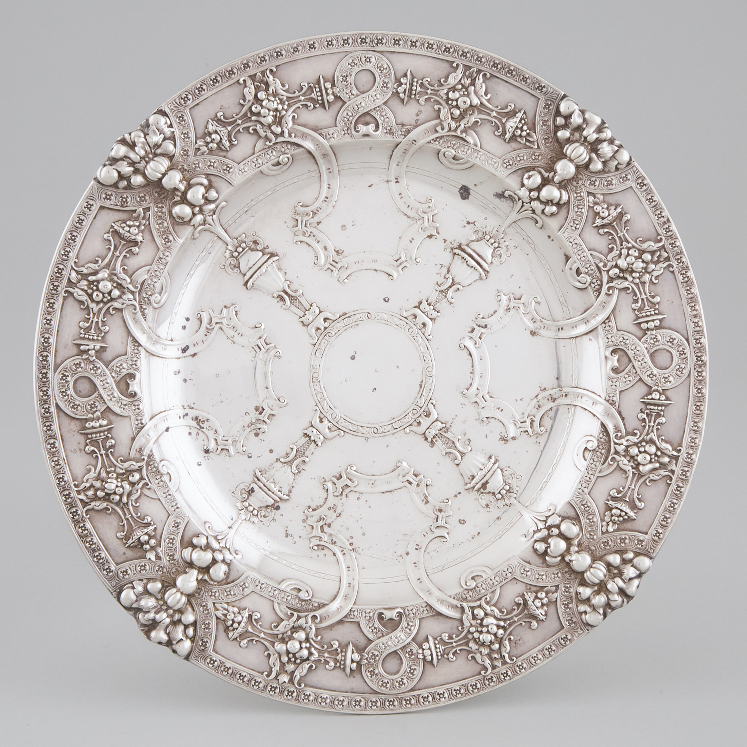 American Silver Renaissance Plate  2f2471