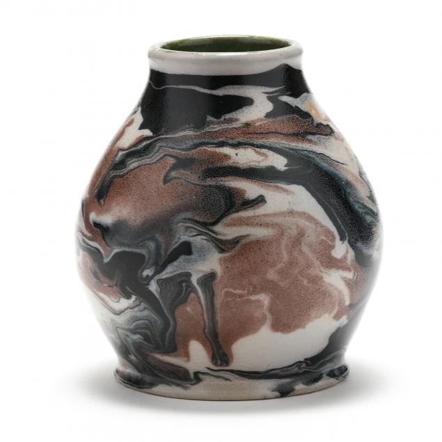  ATTRIBUTED TO CECIL AUMAN POTTERY 2f0500