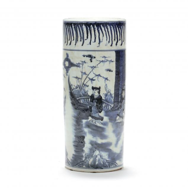 AN ASIAN BLUE AND WHITE PORCELAIN 2f0947