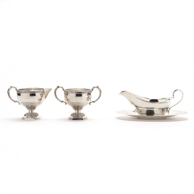 A GROUPING OF STERLING SILVER TABLEWARE 2f0c0c