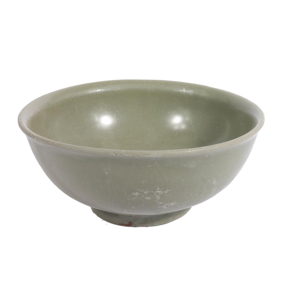 CHINESE MING DYNASTY CELADON GREEN 2f3425