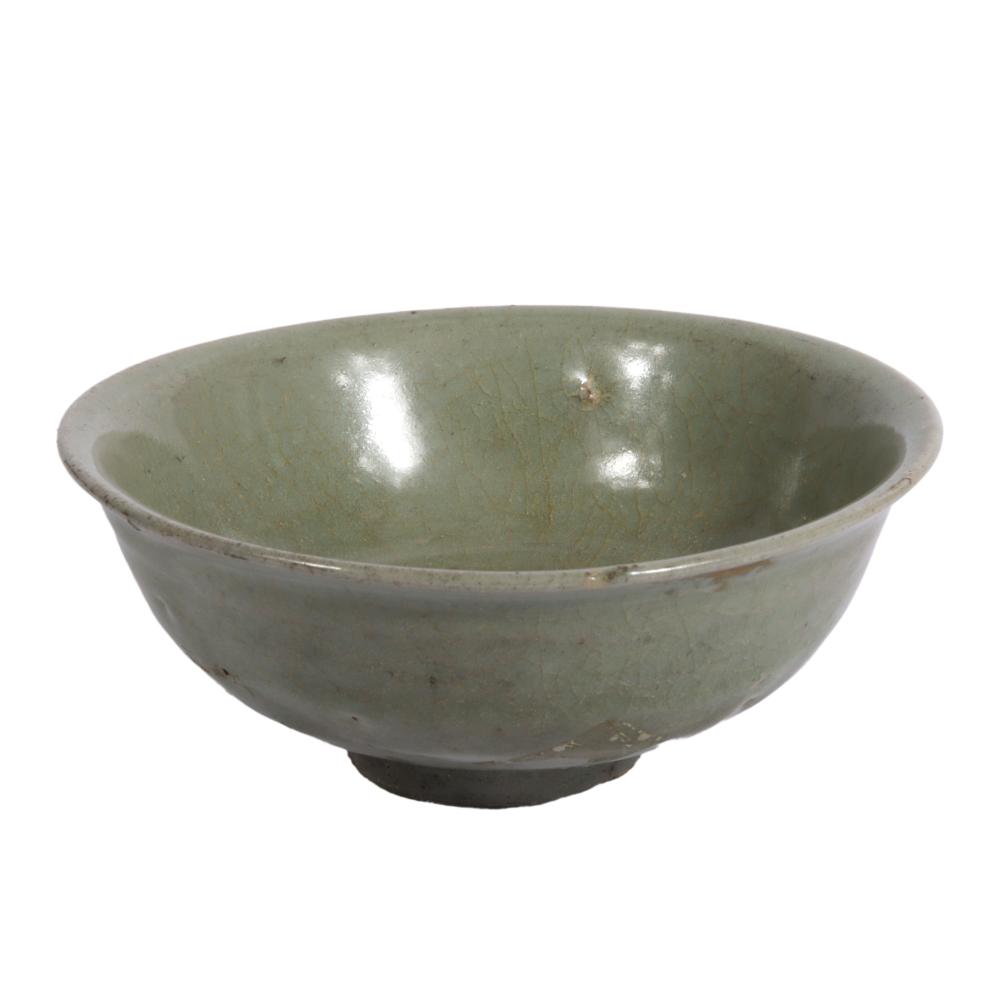 CHINESE MING DYNASTY CELADON GREEN 2f3426