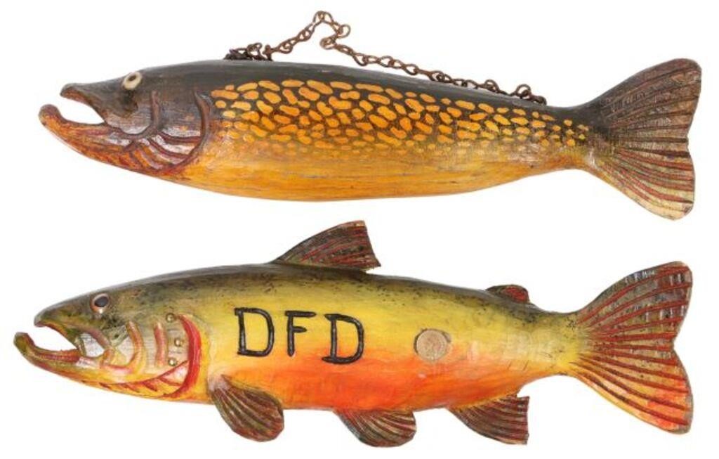  2 DULUTH DFD CARVED FISH DECOY 2f6465