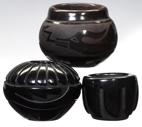 THREE PIECES CARVED AND POLISHED 2f5baf