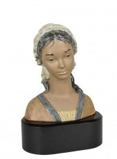 LLADRO PORCELAIN BISQUE BUST OF 2f8892