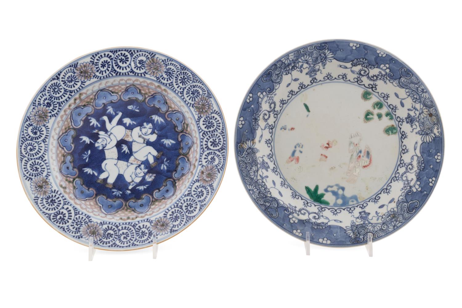 TWO CHINESE BLUE WHITE PLATES  2f95db