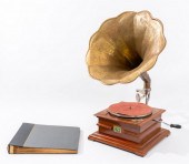 VICTOR VICTROLA BY THE GRAMOPHONE COMPANY,