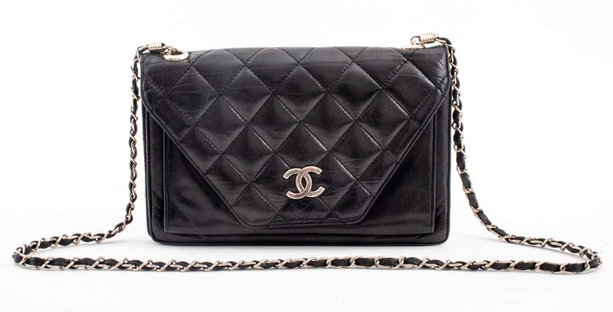 VINTAGE CHANEL QUILTED BLACK LEATHER 2fbeb9