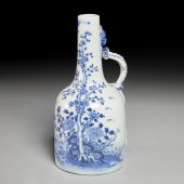 ANTIQUE CHINESE BLUE AND WHITE PORCELAIN