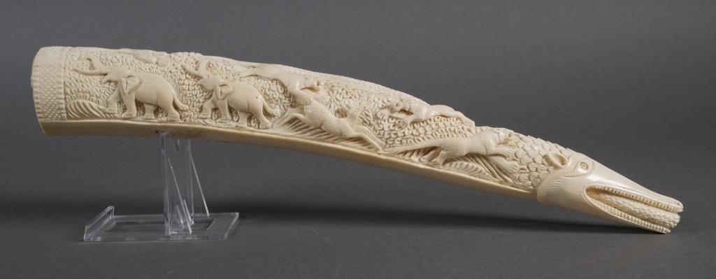 ANTIQUE AFRICAN IVORY CARVED TUSKAfrican 2fddbf