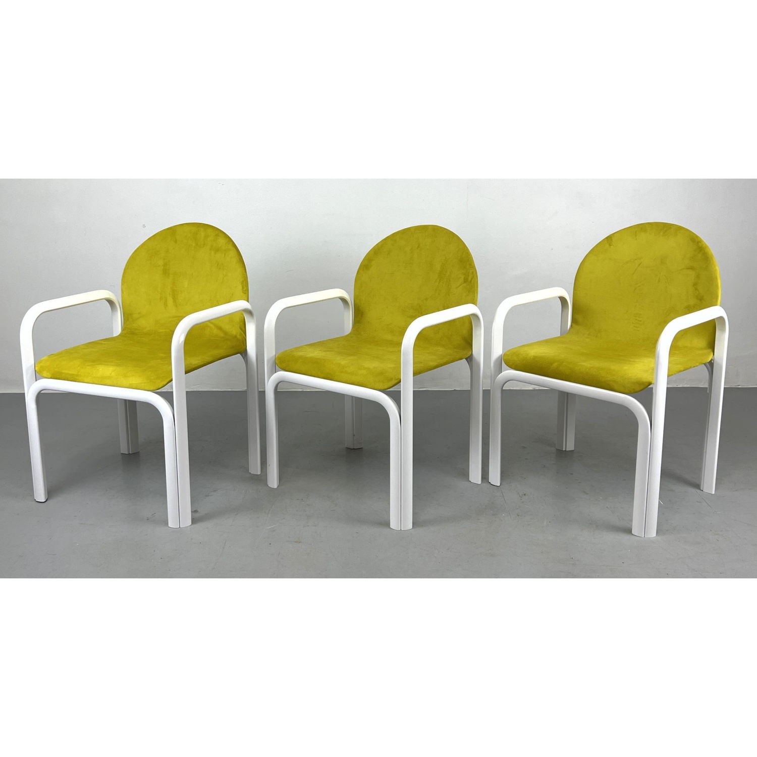 Set 3 Orsay Chairs by GAE AULENTI 2fe7a0