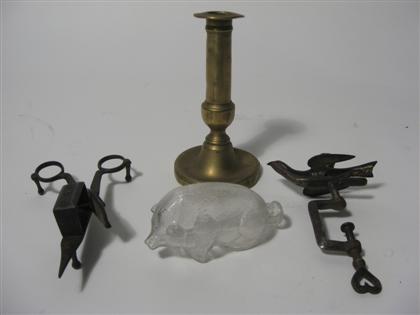 Group of small household items 4c6b9