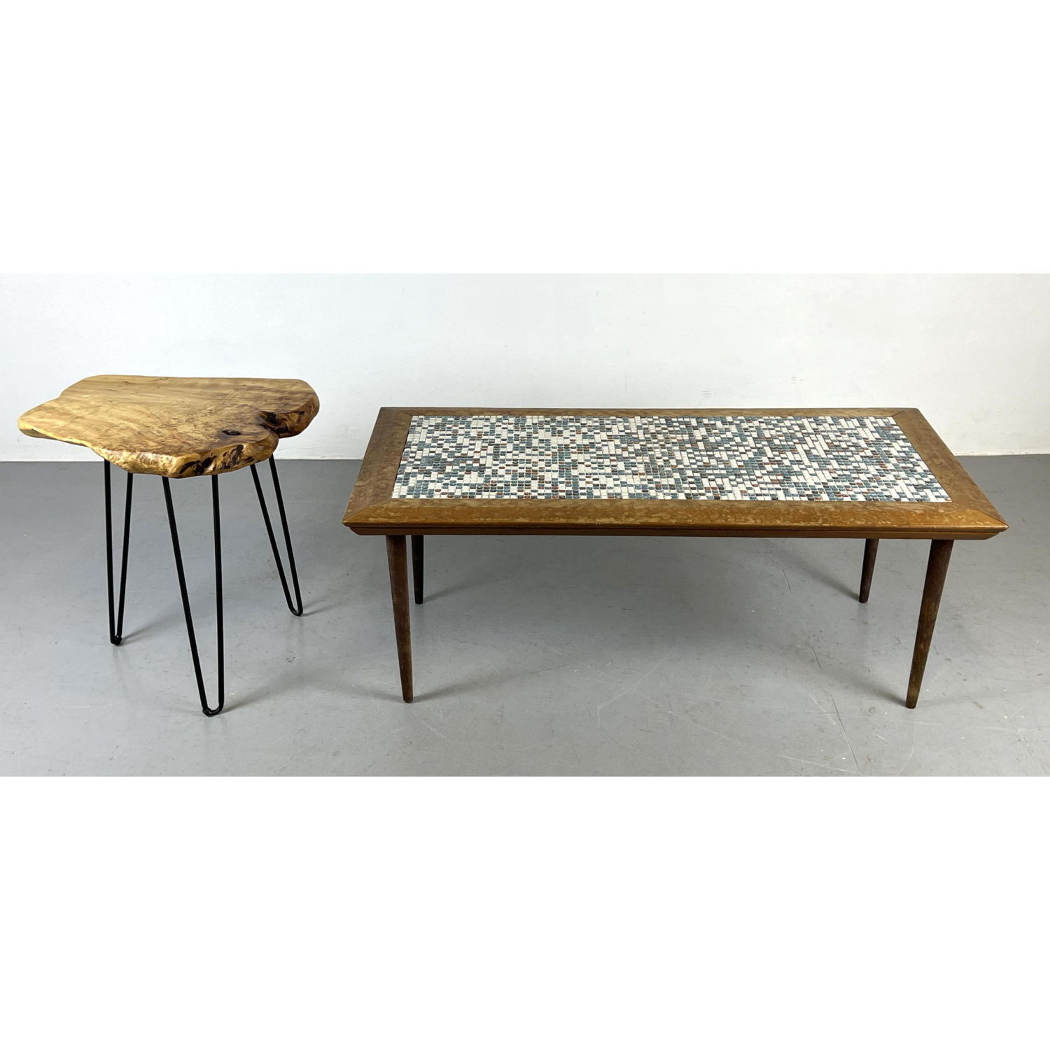 2pcs modernist Tables Tile top 2fced4