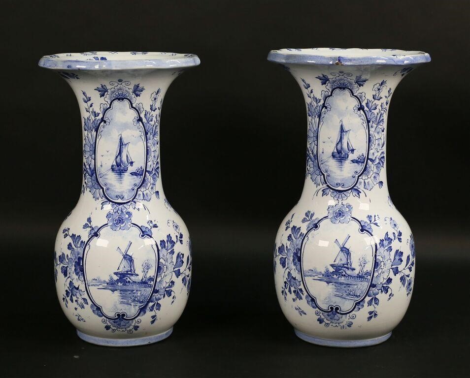 PAIR OF DELFT STYLE ENGLISH POTTERY 2feda1