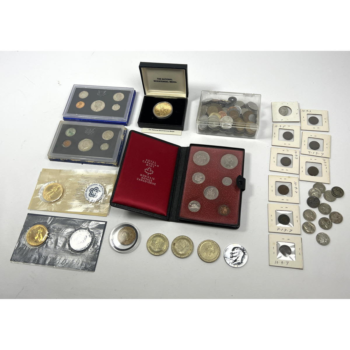 US Coin and Assorted Coin Medal 2ff596