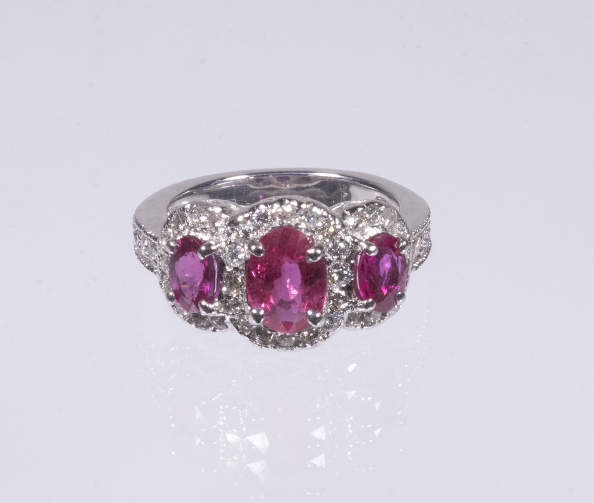 LADIES 14K WHITE GOLD RUBY AND 302b69
