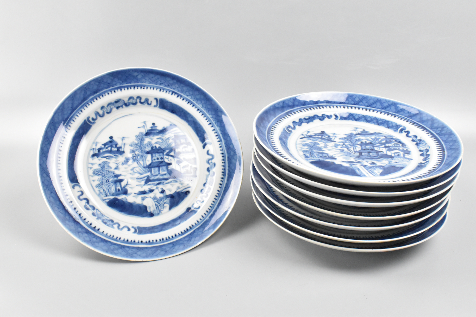 GROUP 8 CHINESE EXPORT BLUE WHITE 301512