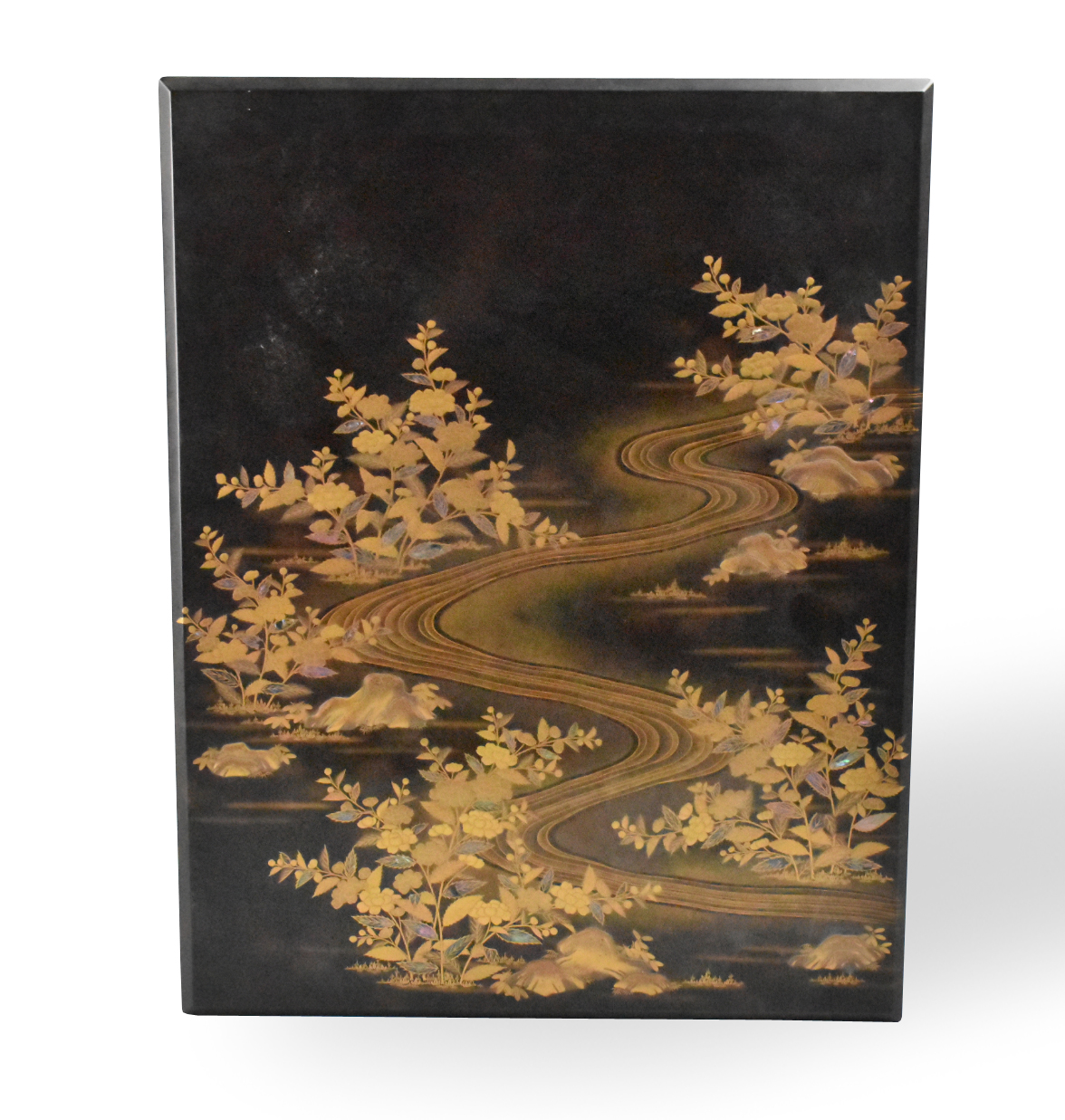 JAPANESE GILT LACQUERED BOX INLAID 301888