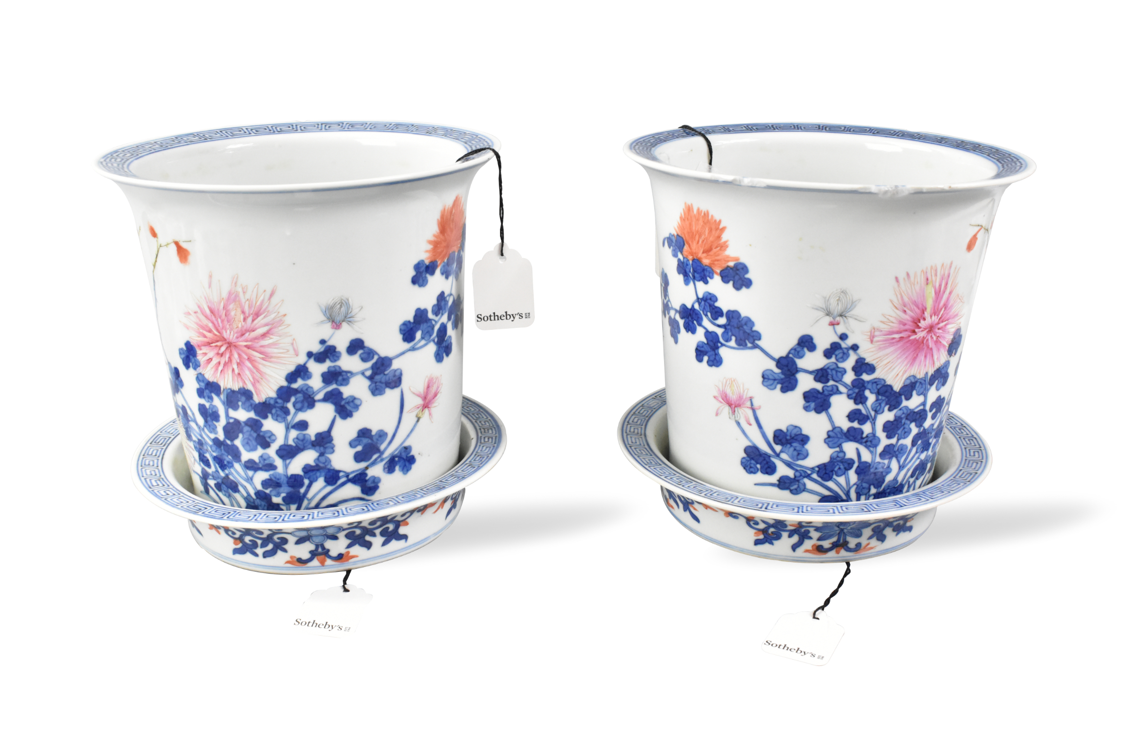 PAIR OF CHINESE BLUE FAMILLE 301d0e