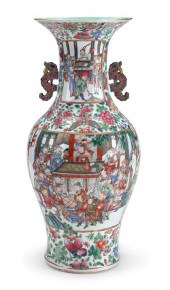 Large Chinese Canton famille rose vase