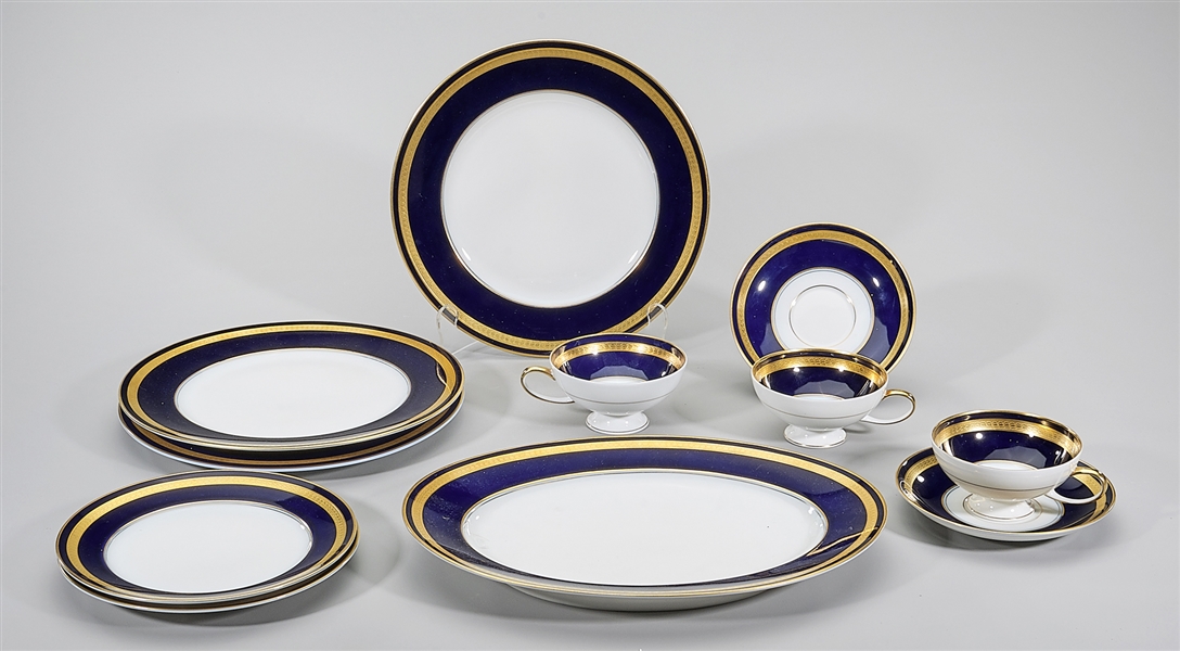 Eleven pieces of Rosenthal china, including