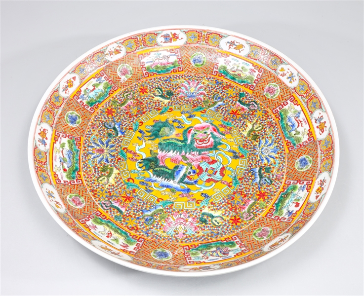 Large Chinese enameled ceramic 304116
