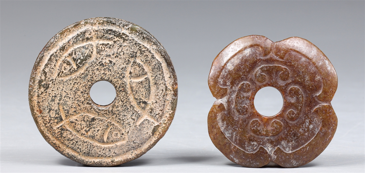 Group of two archaic Chinese style 3044f8