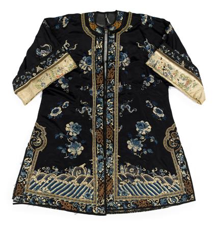 Chinese Blue silk embroidered robe 4d3e8