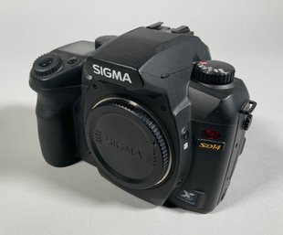 A Sigma SD14 digital SLR camera 3071db