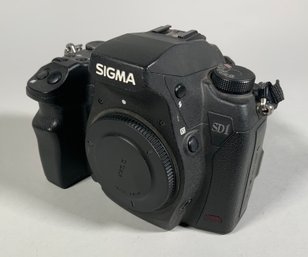 A Sigma SD1 digital SLR camera 3071f6