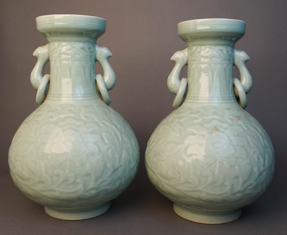 PAIR CHINESE CARVED CELADON GLAZED 3095a8