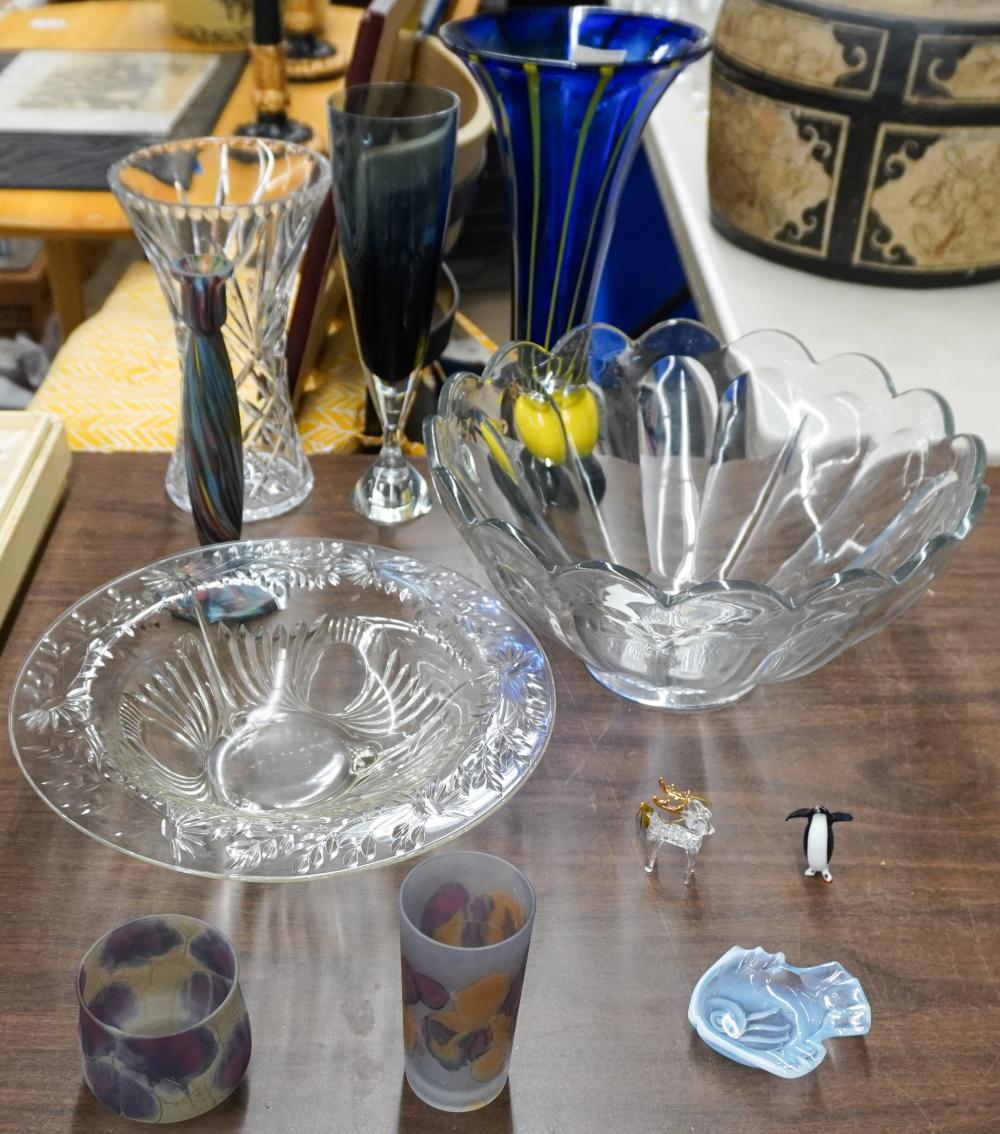 GROUP OF CRYSTAL GLASS TABLE ARTICLESGroup 309e46