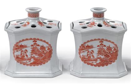 Pair of English iron-red 'Willow' pattern