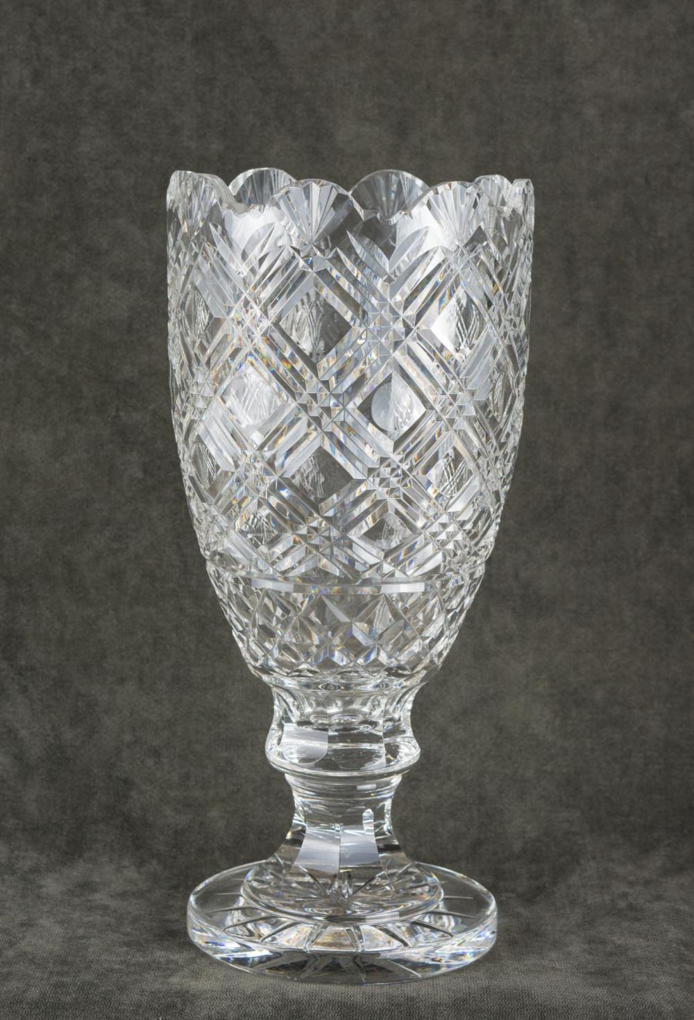WATERFORD CUT CRYSTAL FOOTED FLOWER 30a29a