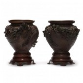 A PAIR OF JAPANESE BRONZE   30a71a