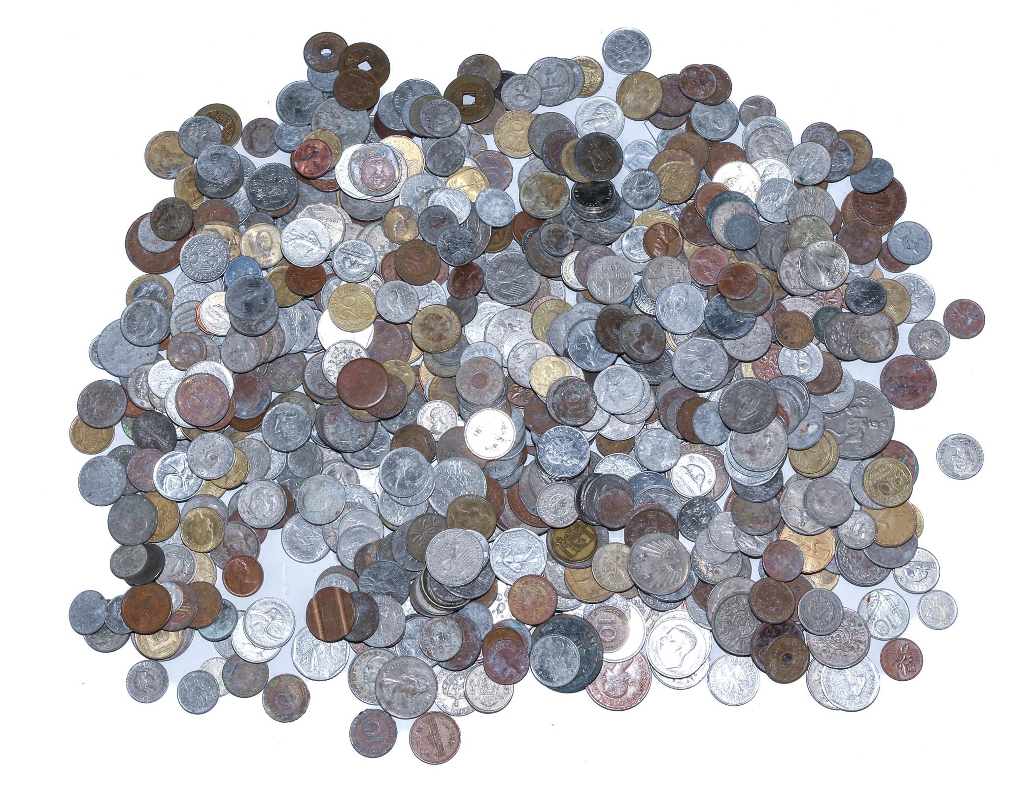 VERY LARGE BAG OF WORLD COINS A 308a9e