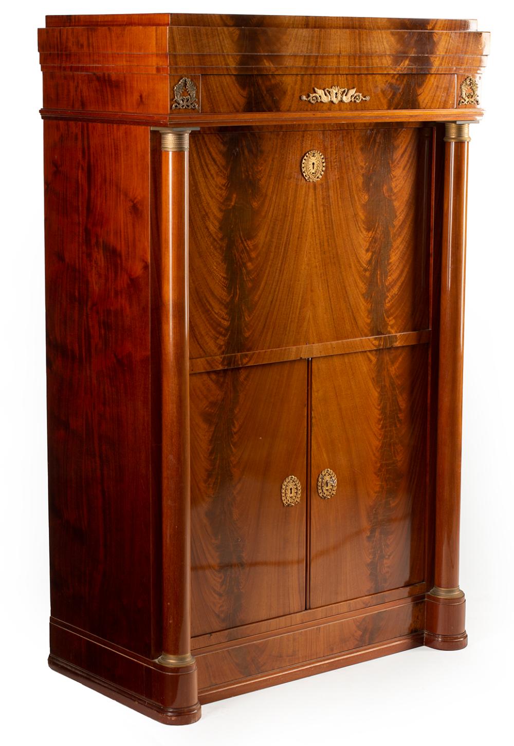 FRENCH MAHOGANY SECRETAIRE A ABATTANTFrench 3090f7