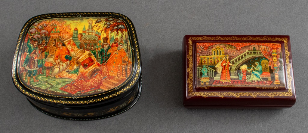 RUSSIAN LACQUER BOXES 2 Two Russian 30c4d3