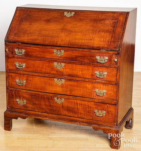 NEW ENGLAND CHIPPENDALE TIGER MAPLE 30d18a