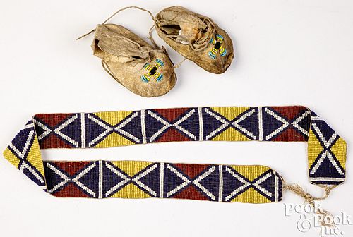 TWO NATIVE AMERICAN INDIAN BEADED 30d989