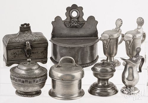 EIGHT PEWTER ITEMS, 18TH AND 19TH