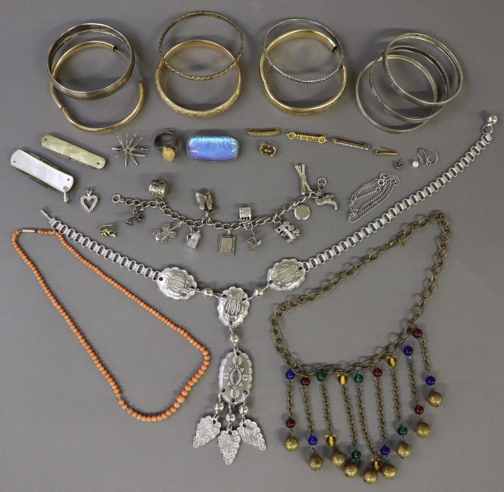 Grouping of ladies jewelry including 3111d7