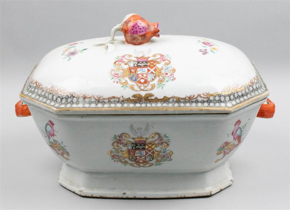CHINESE EXPORT FAMILLE ROSE ARMORIAL 311c9f