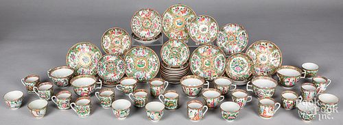 CHINESE EXPORT ROSE MEDALLION CUPS 31322d