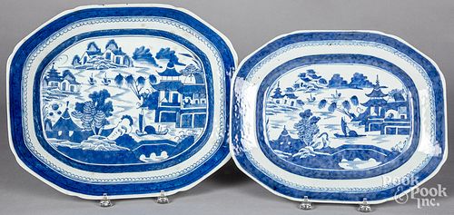 TWO CHINESE EXPORT PORCELAIN CANTON 31323d