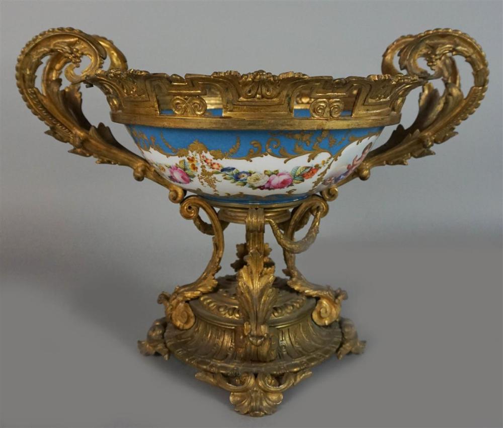 FRENCH GILT BRONZE MOUNTED BOWLFRENCH 3133ba