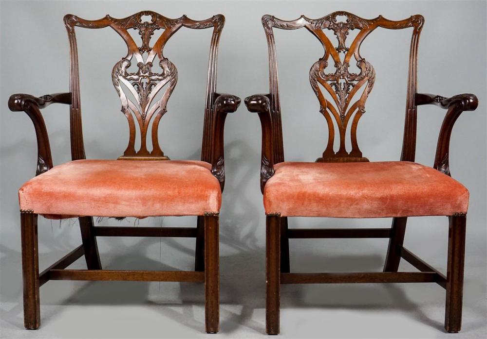 PAIR OF GEORGE III CHIPPENDALE 313dcf